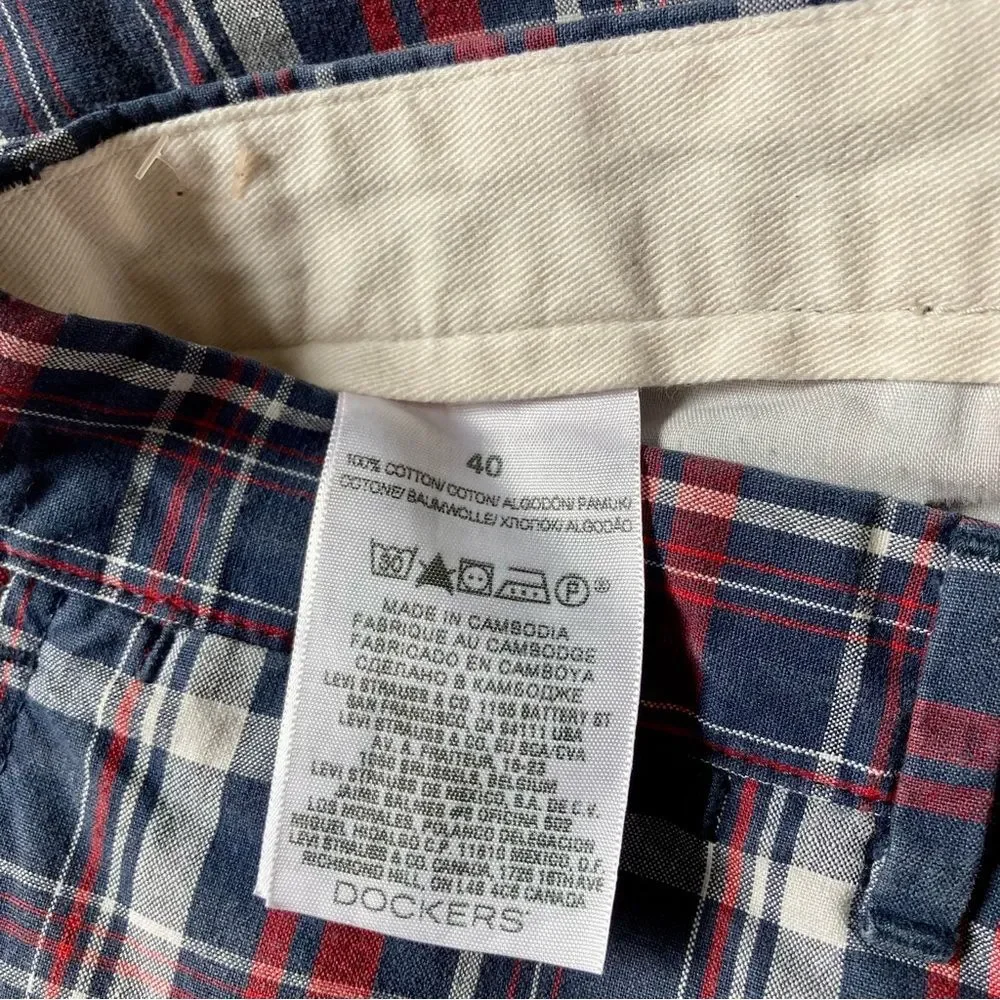 DOCKERS Golf Checkered Plaid Flat Front Shorts Red White Blue Casual Mens 40